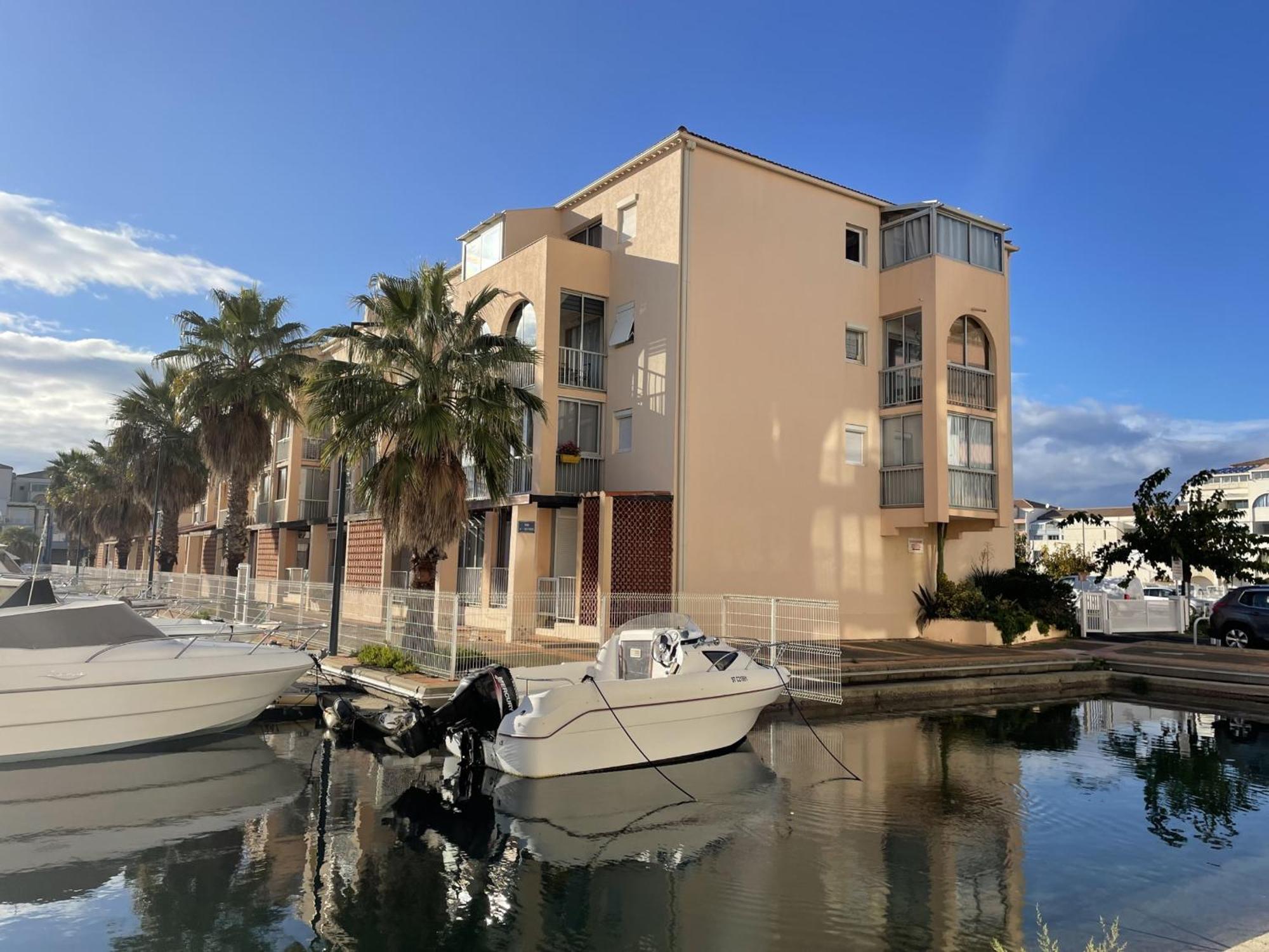 Charmant 2 Pieces Avec Mezzanine, Parking, A 300M De La Plage Et Commerces - Fr-1-338-502 Sete Luaran gambar