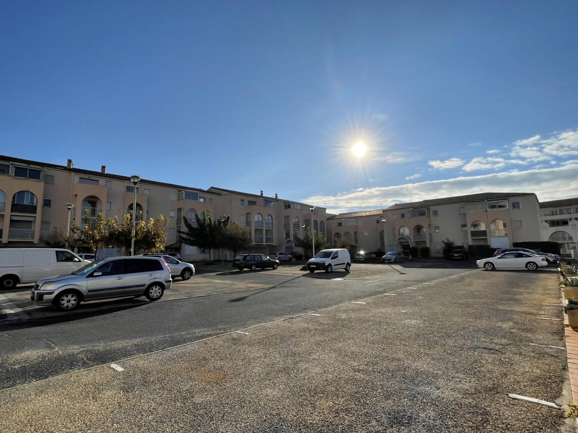 Charmant 2 Pieces Avec Mezzanine, Parking, A 300M De La Plage Et Commerces - Fr-1-338-502 Sete Luaran gambar
